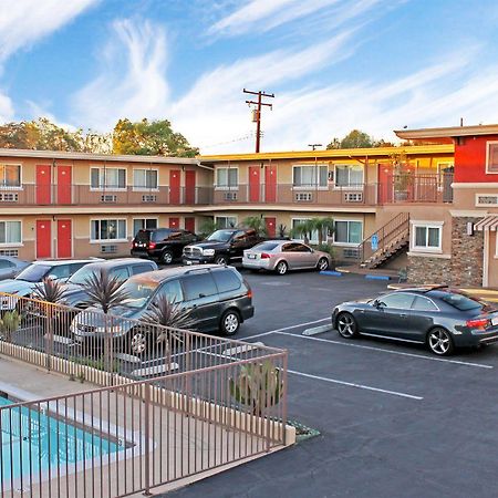 Friendly Hills Inn Whittier Exterior foto